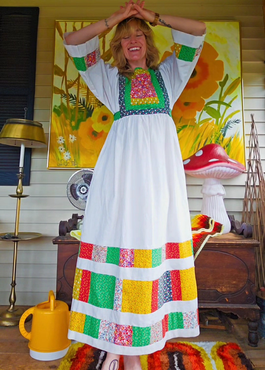 1960s Handmade Peasant Prairie Dress (M)