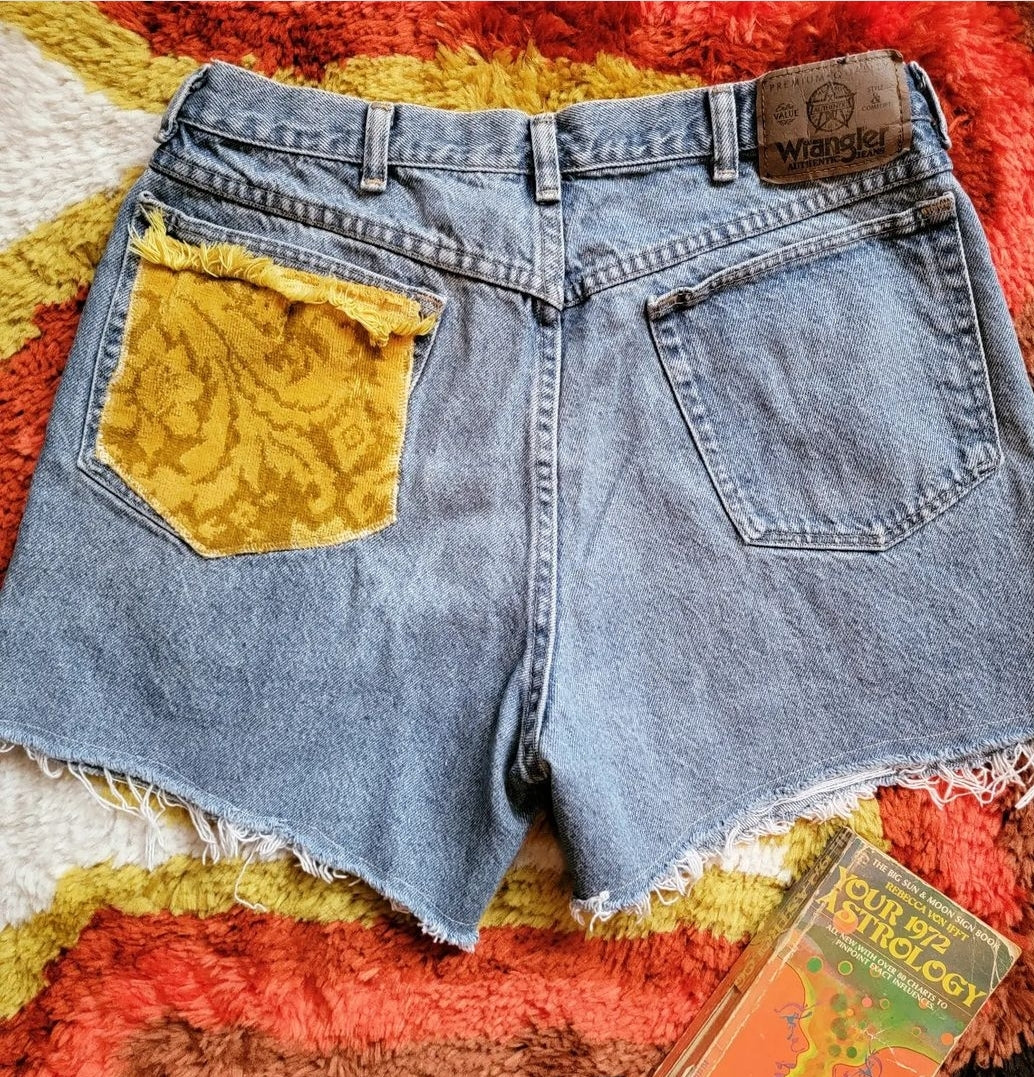 Reworked Vintage Wrangler Shorts w/ Towel Embellishment (L)