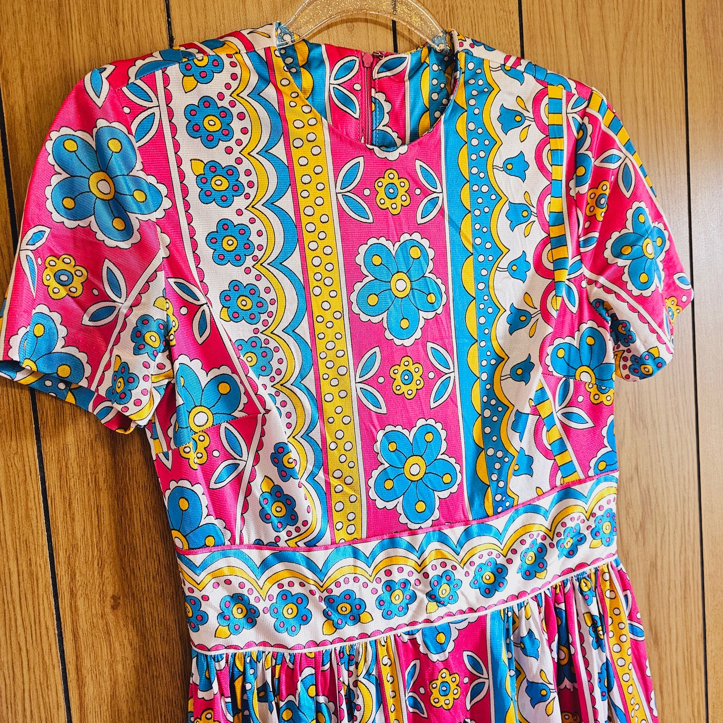 1960s Flower Power Fixer Upper Dress (XS/S)