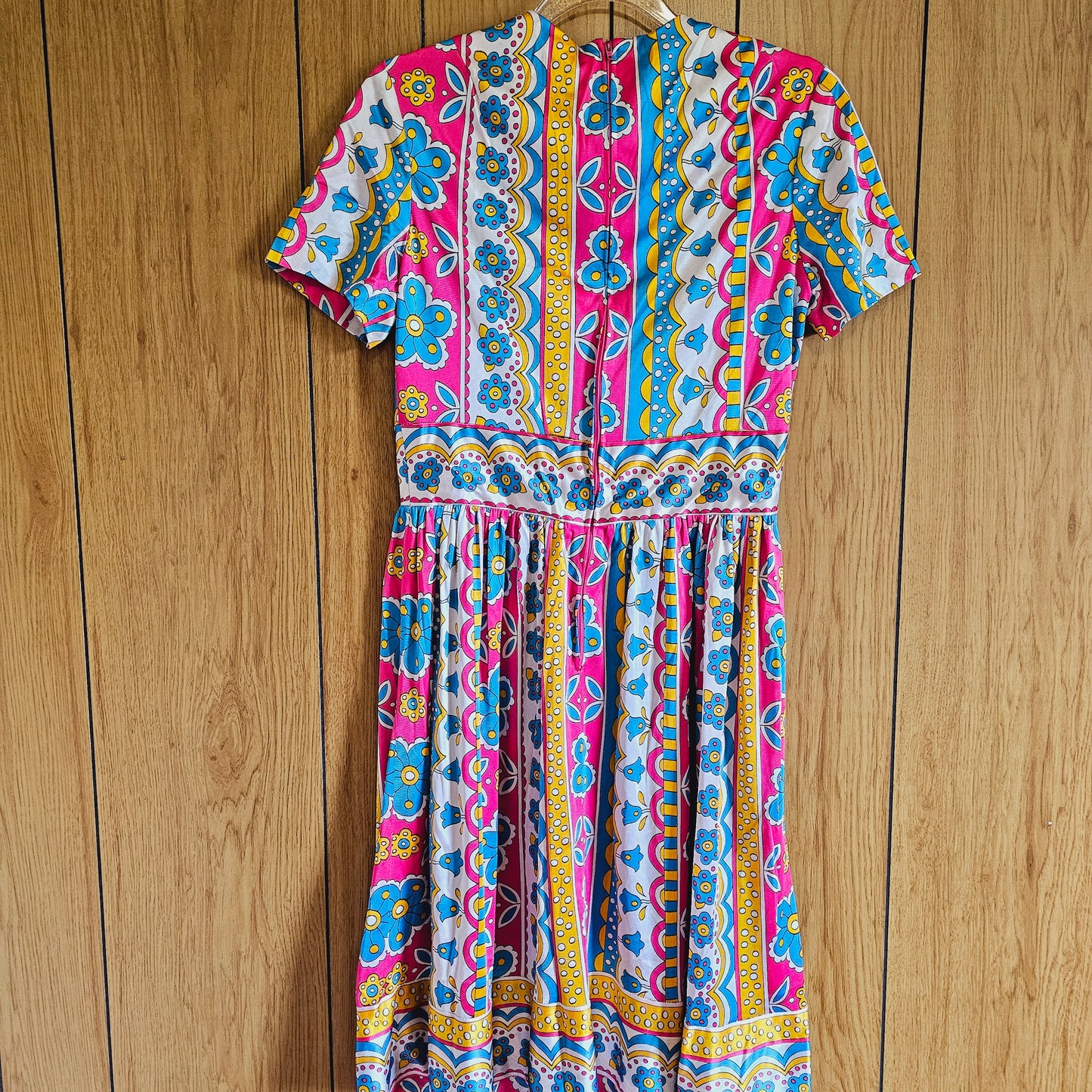 60s Flower Power Fixer-Upper Dress (XS/S)