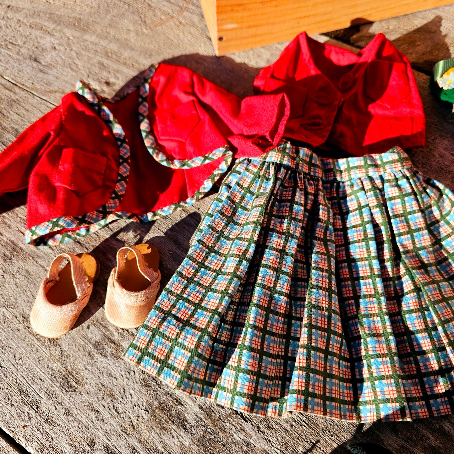 1950s Doll and Wardrobe Case