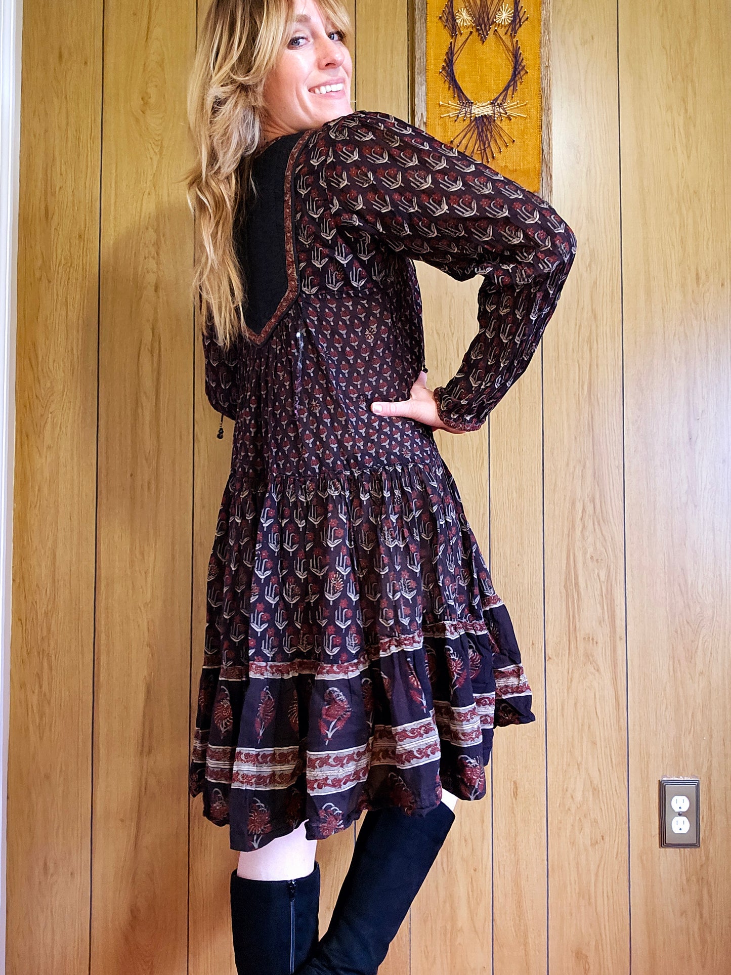 60s Black & Paisley Dress (S/M)