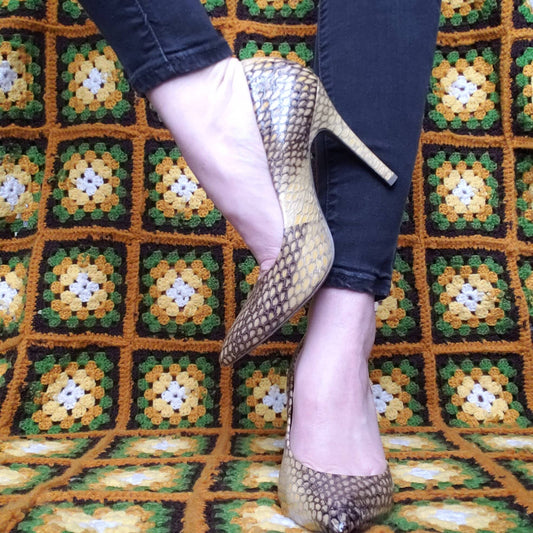 Vintage BCBGMAXAZRIA Snake Skin Pumps